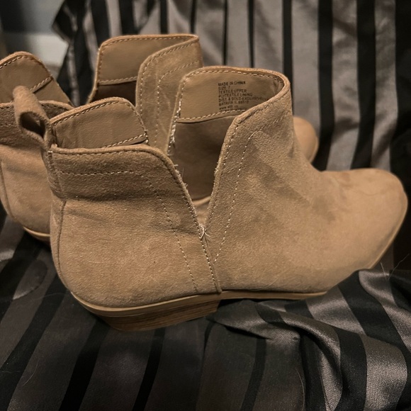 Booties - Picture 2 of 6